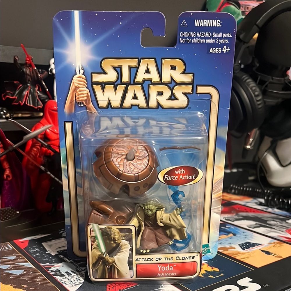 Star Wars Attack of the Clones Yoda Action Figure